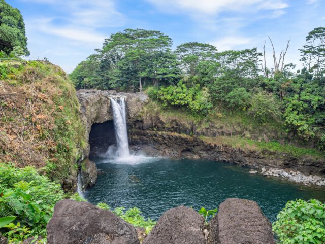 waterfall tour in hawaii